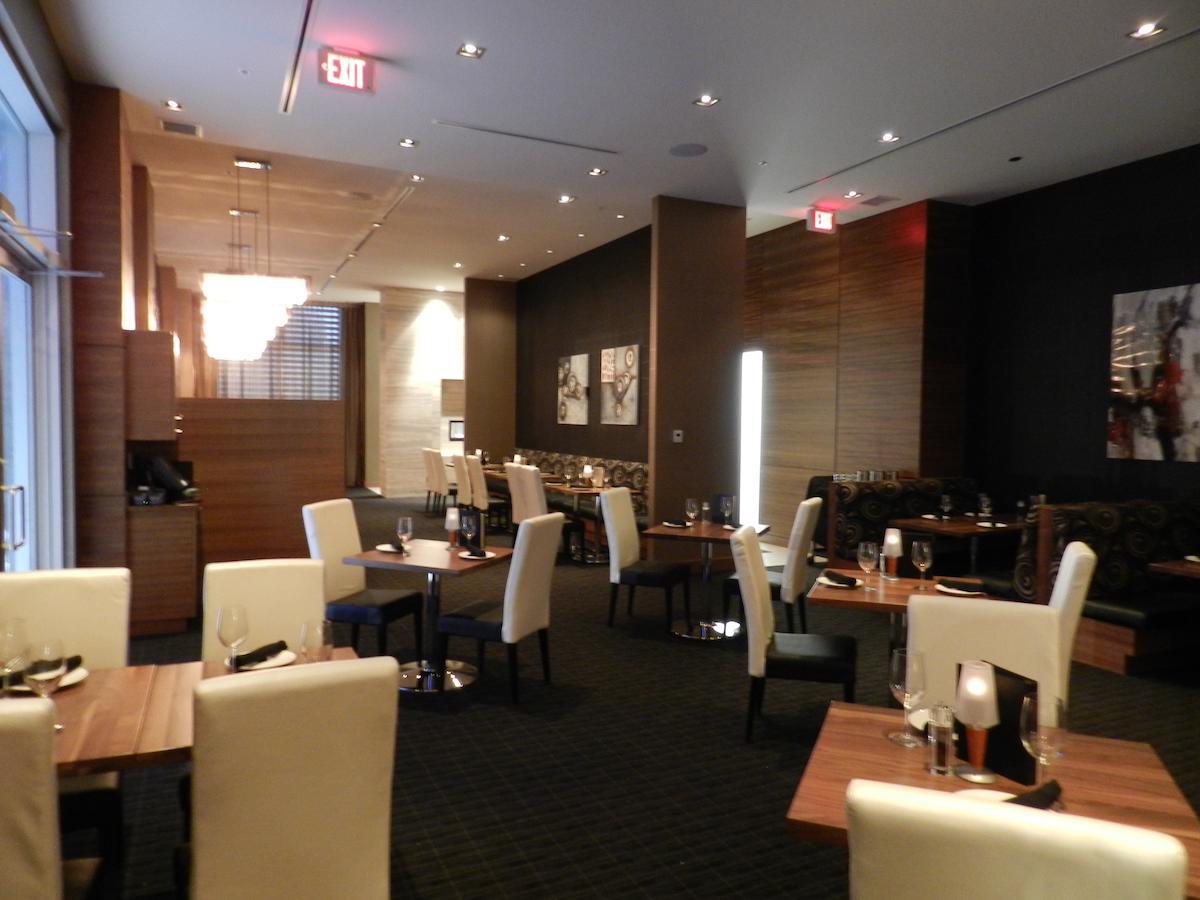 Radisson Hotel & Conference Centre Calgary Airport Kültér fotó